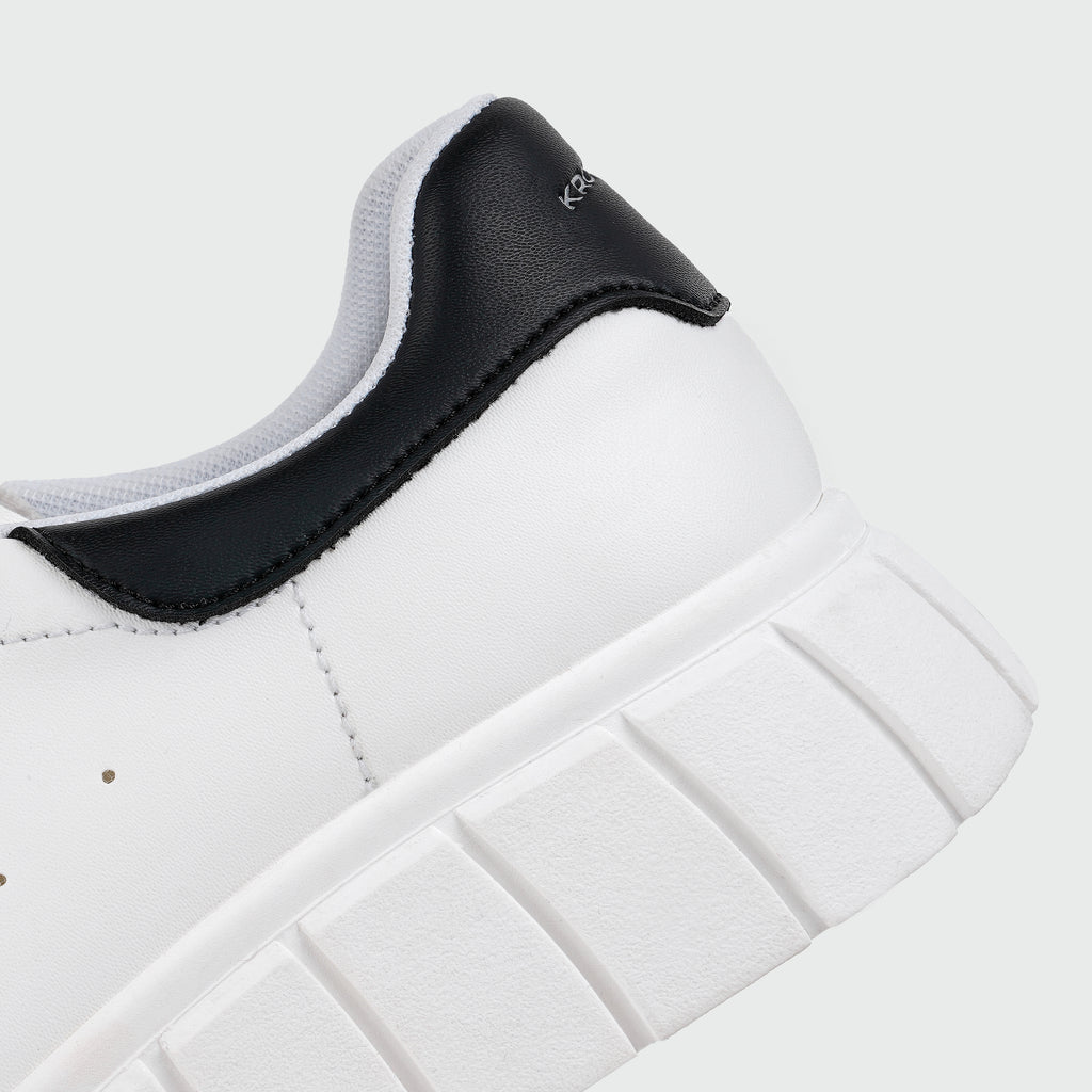 AUGUST - CLASSIC WHITE