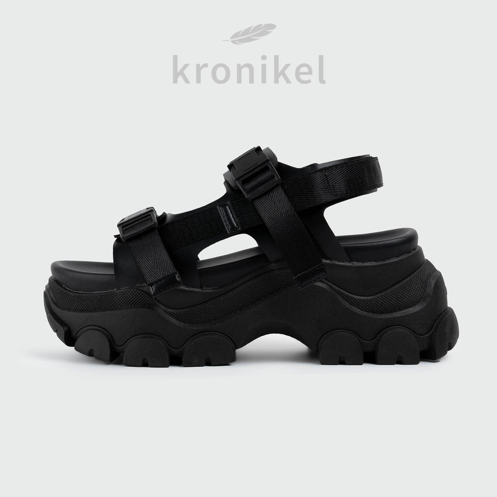 FANYA CHUNKY Sandals - Black