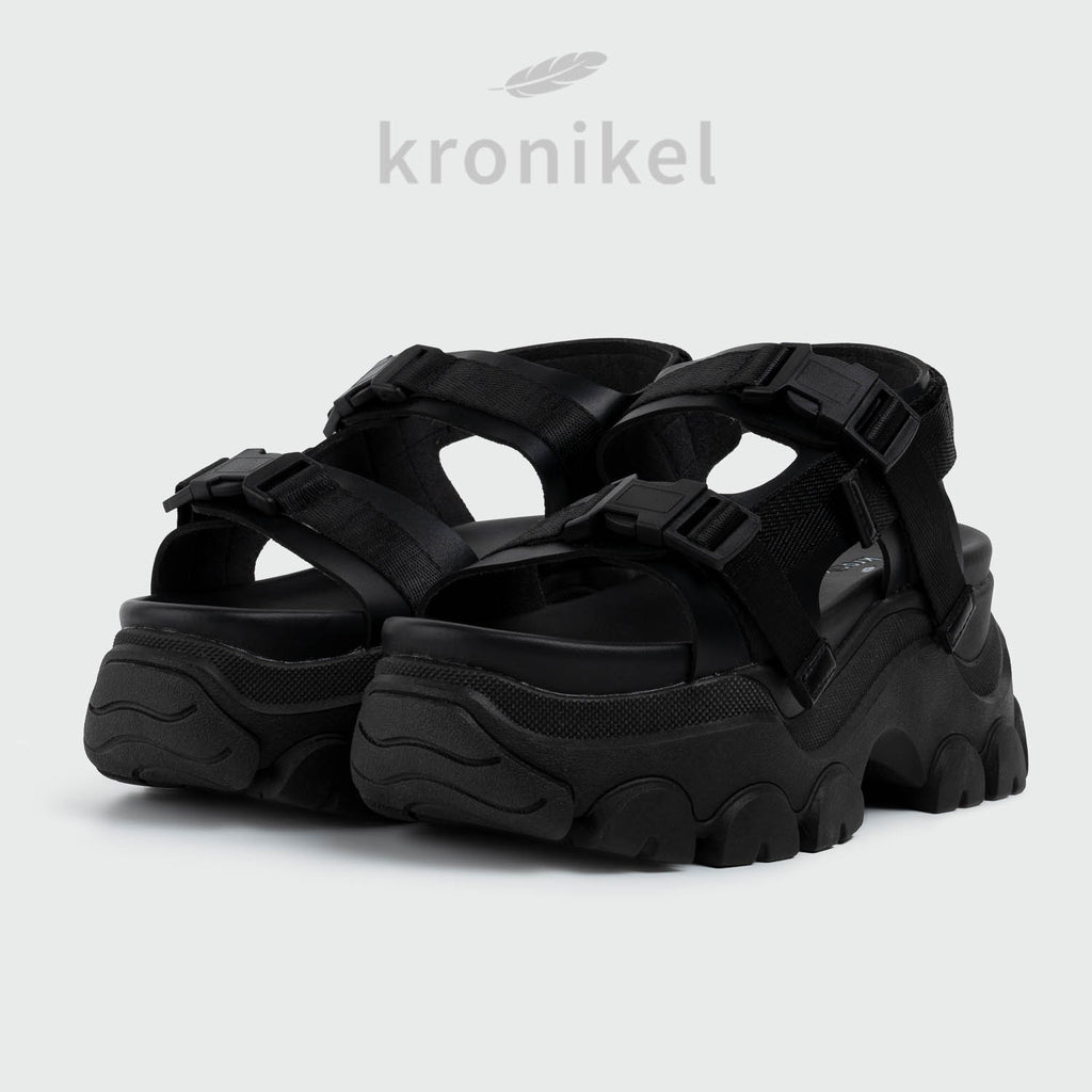 FANYA CHUNKY Sandals - Black