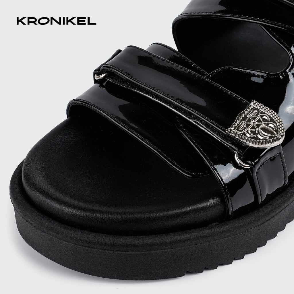 VIVIENNE - BLACK GLOSSY