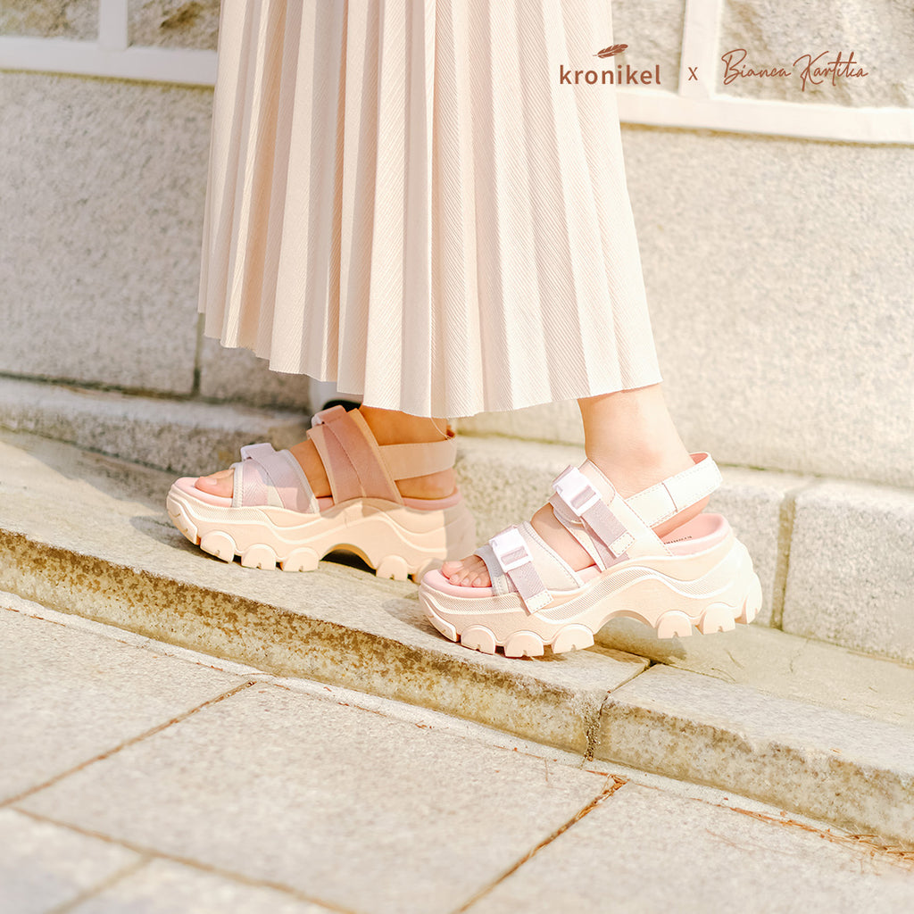 KRONIKEL PROJECT x BIANCA KARTIKA // SARANG - Blush