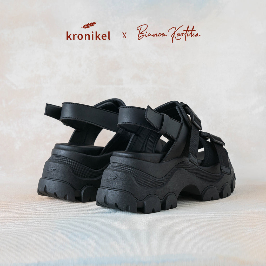 KRONIKEL PROJECT x BIANCA KARTIKA // SARANG - Black