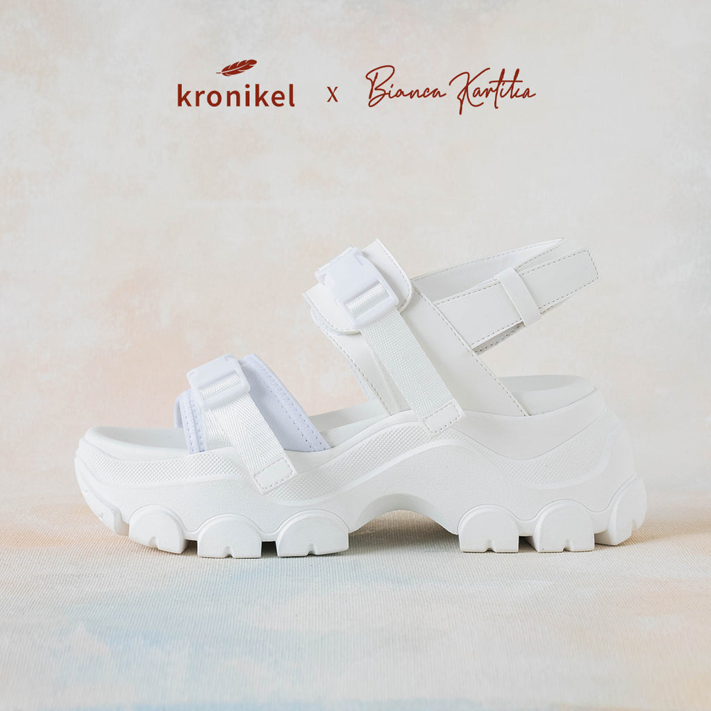KRONIKEL PROJECT x BIANCA KARTIKA // SARANG - White