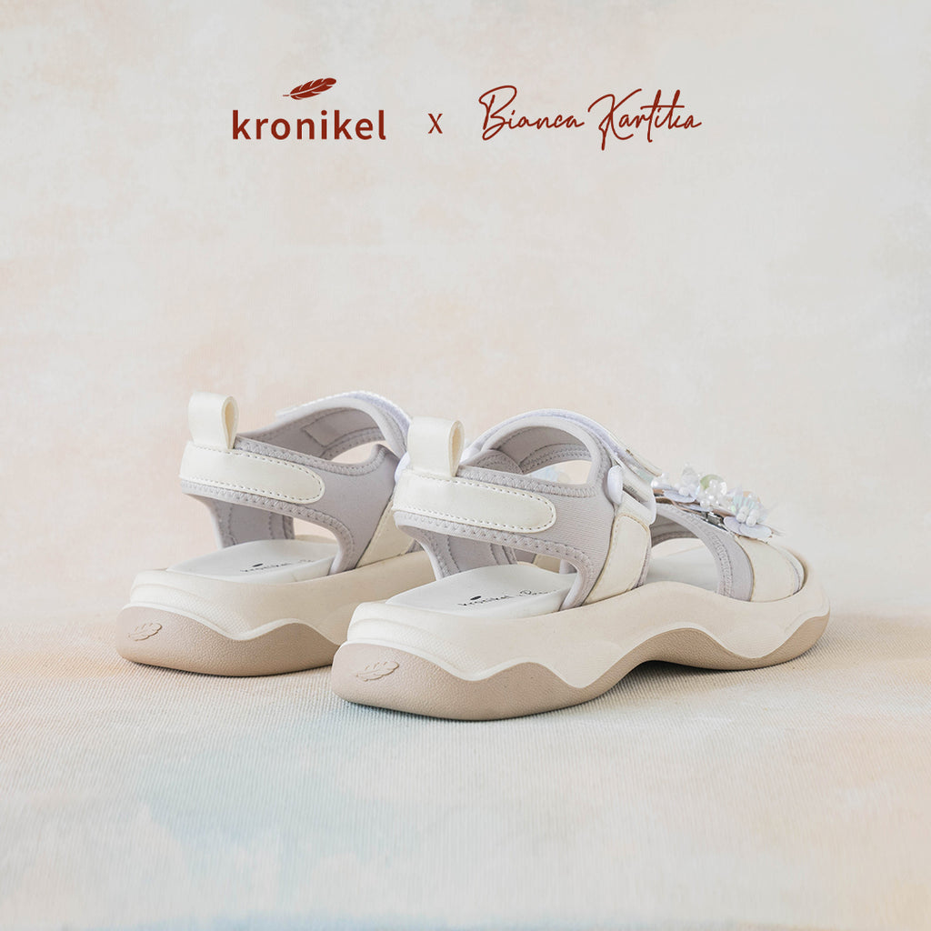 KRONIKEL PROJECT x BIANCA KARTIKA // YEPPO - White